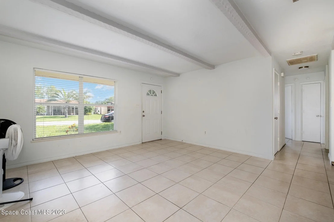 Photo of 2697 Locksley Road