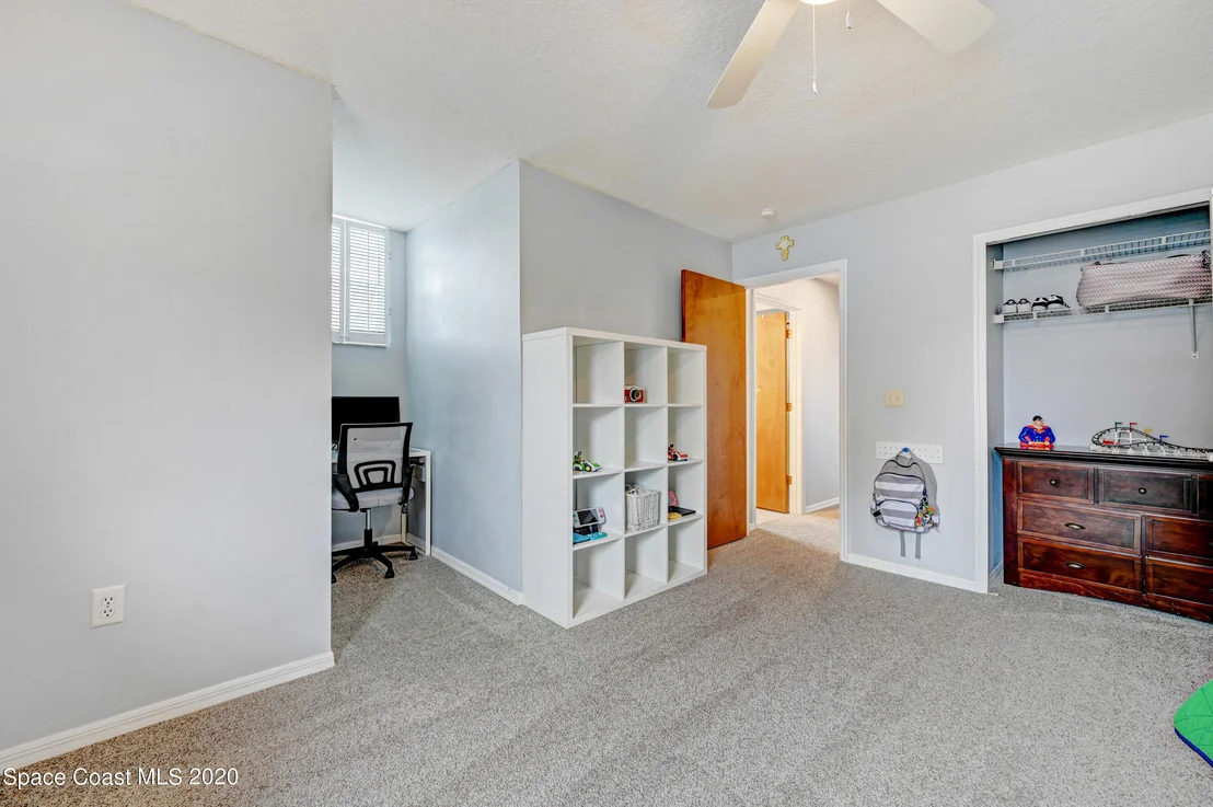 Photo of 892 Spirea Drive