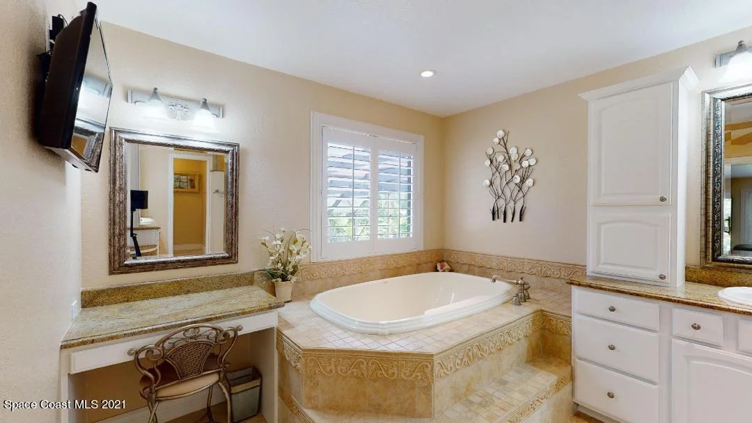 Photo of 160 Utopia Circle
