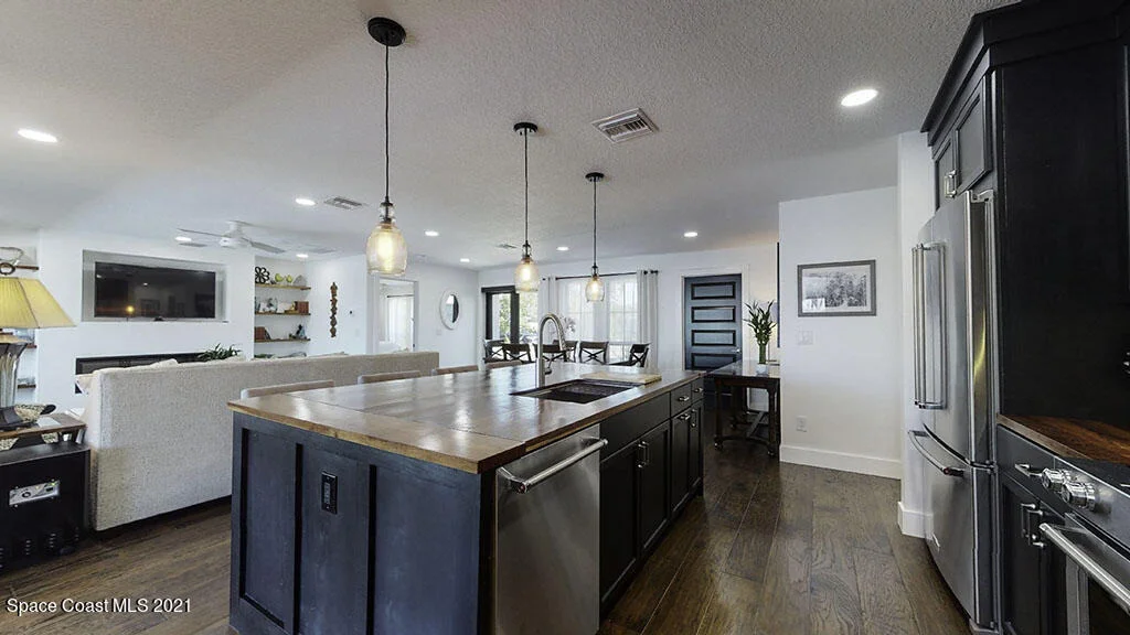 Photo of 424 Dorset Drive