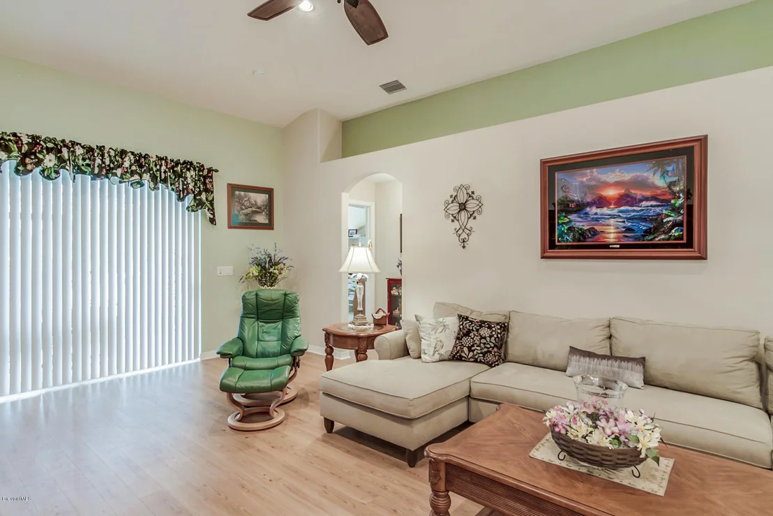Photo of 6864 Renshaw Drive