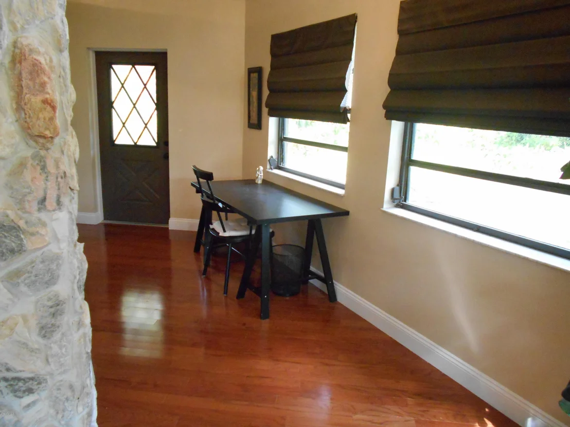 Photo of 8465 Henry Avenue
