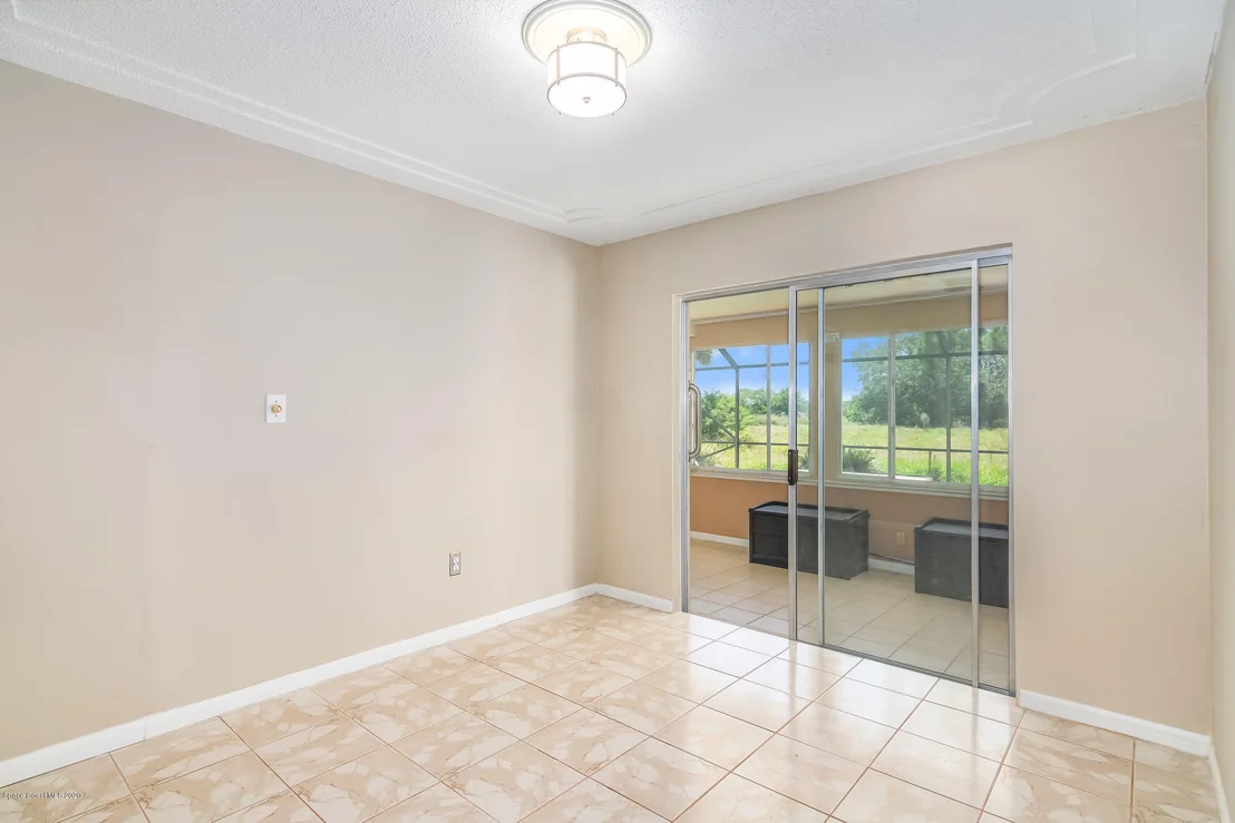 Photo of 790 Pebble Beach Avenue NE