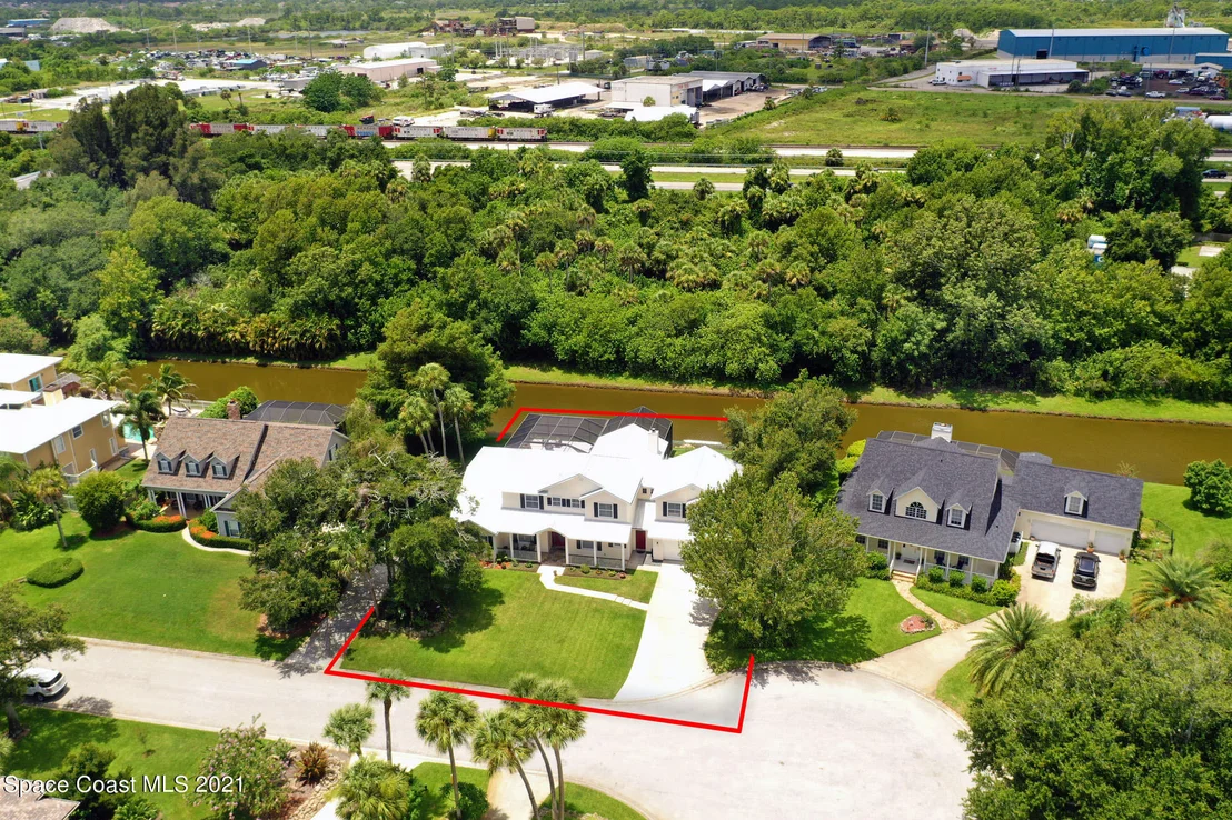 Photo of 2320 Stonebridge Drive