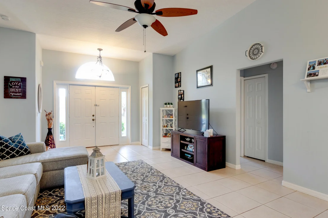 Photo of 381 Biscayne Lane