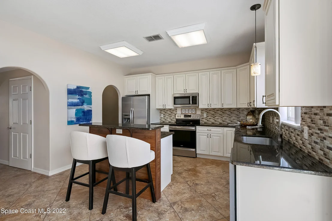 Photo of 1187 Meadow Lake Road