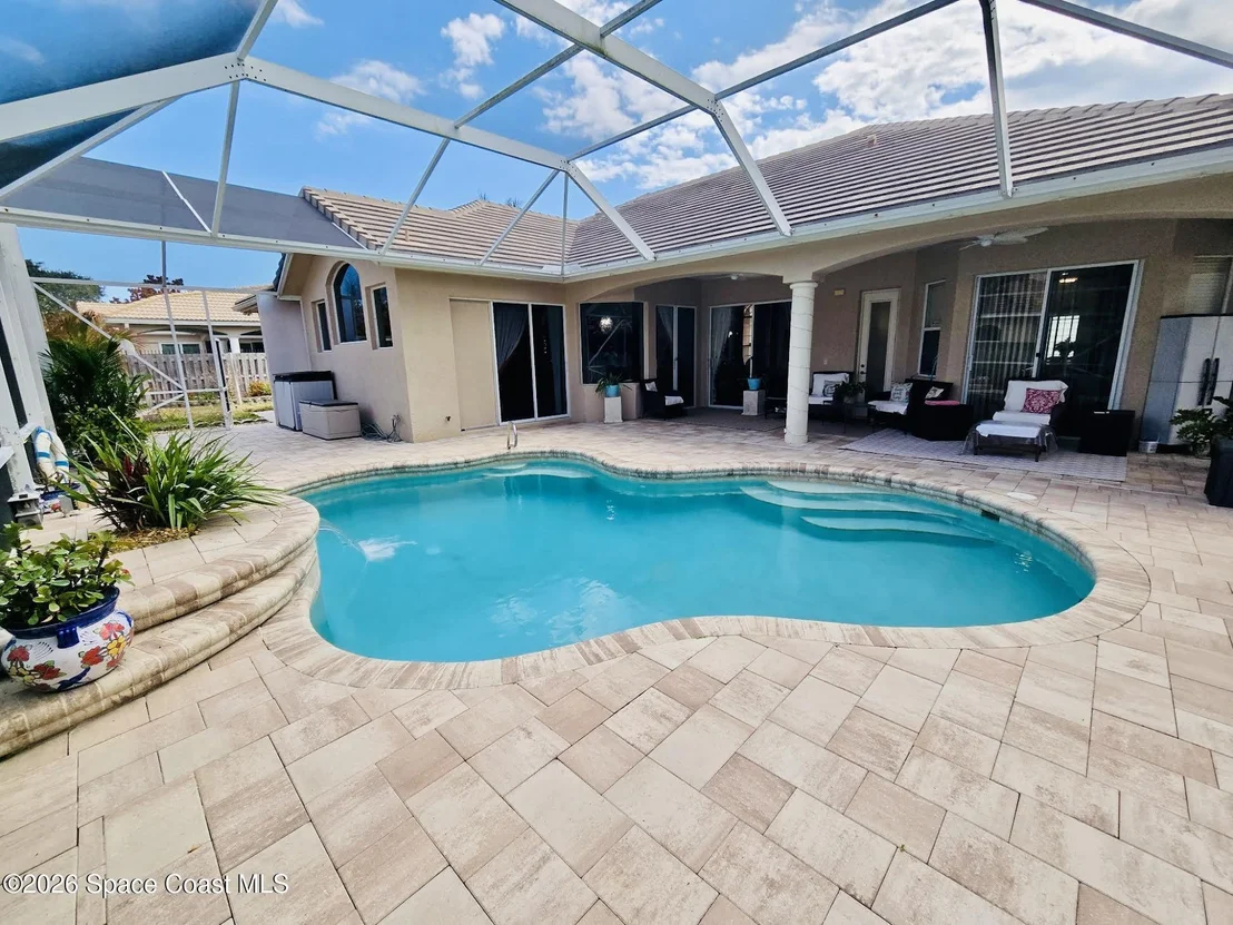 Photo of 336 Southampton Drive