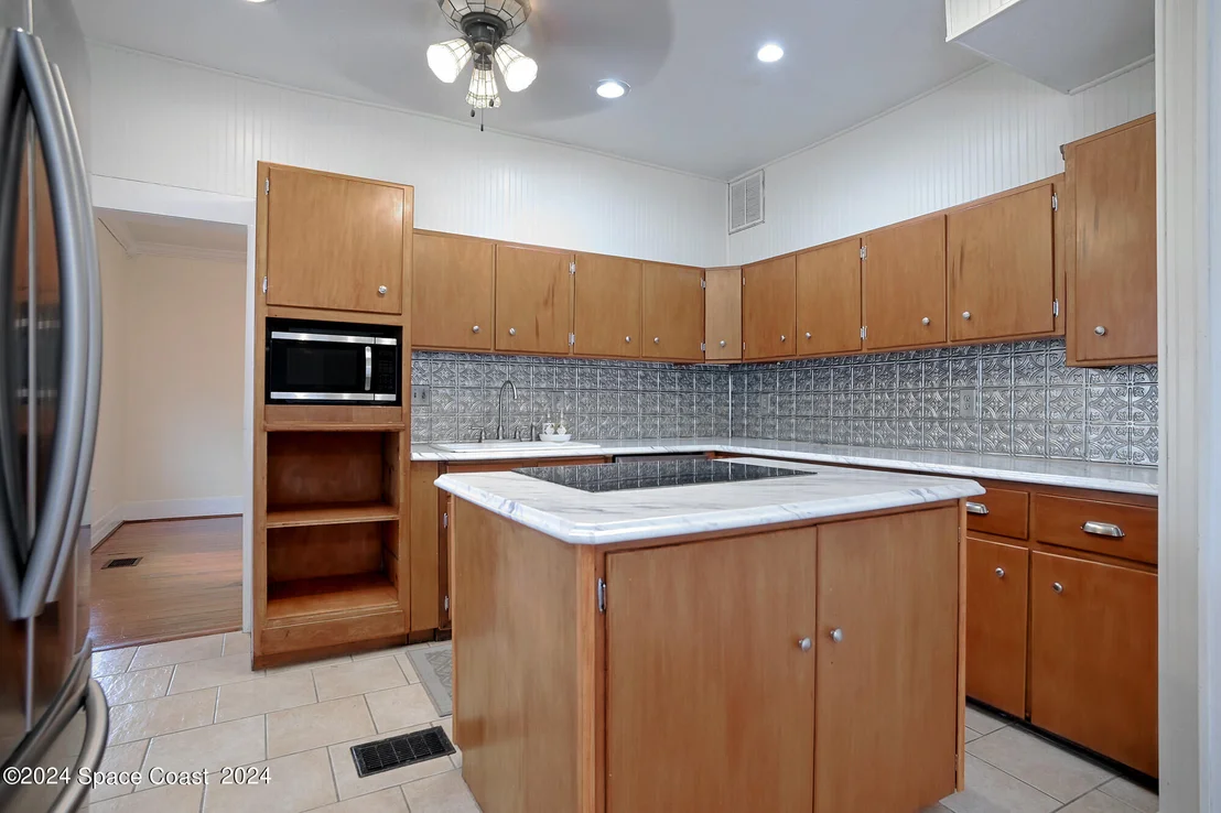 Photo of 23 Barton Avenue
