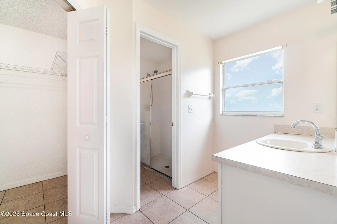Photo of 11833 Foxglove Drive