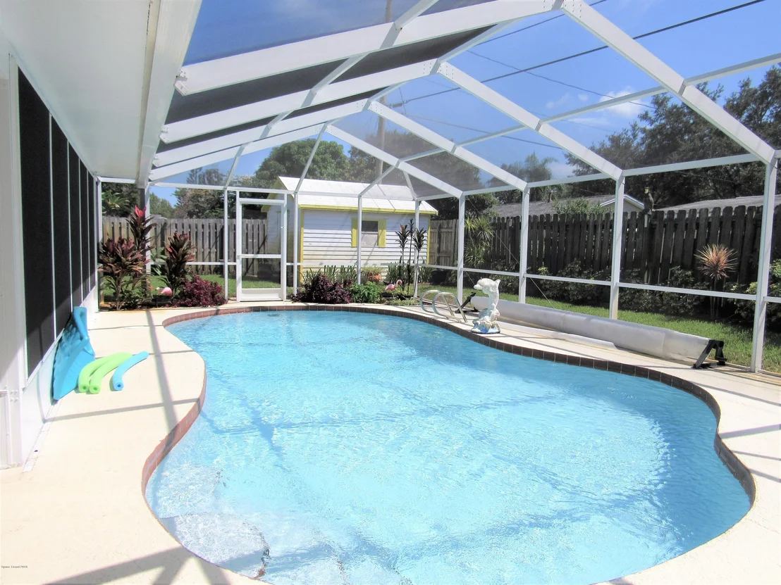 Photo of 979 Demaret Drive