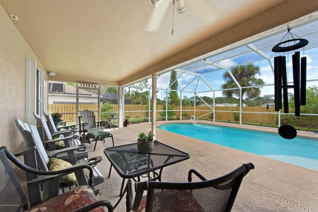 Photo of 706 La Veta Drive