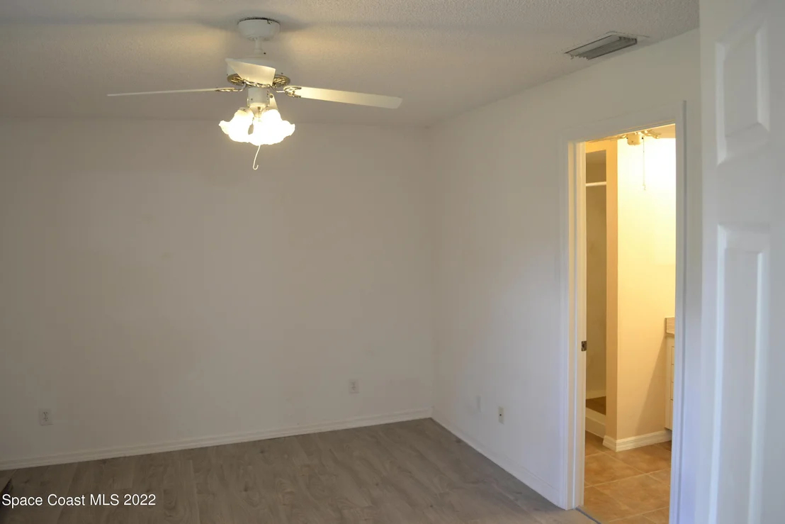 Photo of 4048 Arlington Avenue