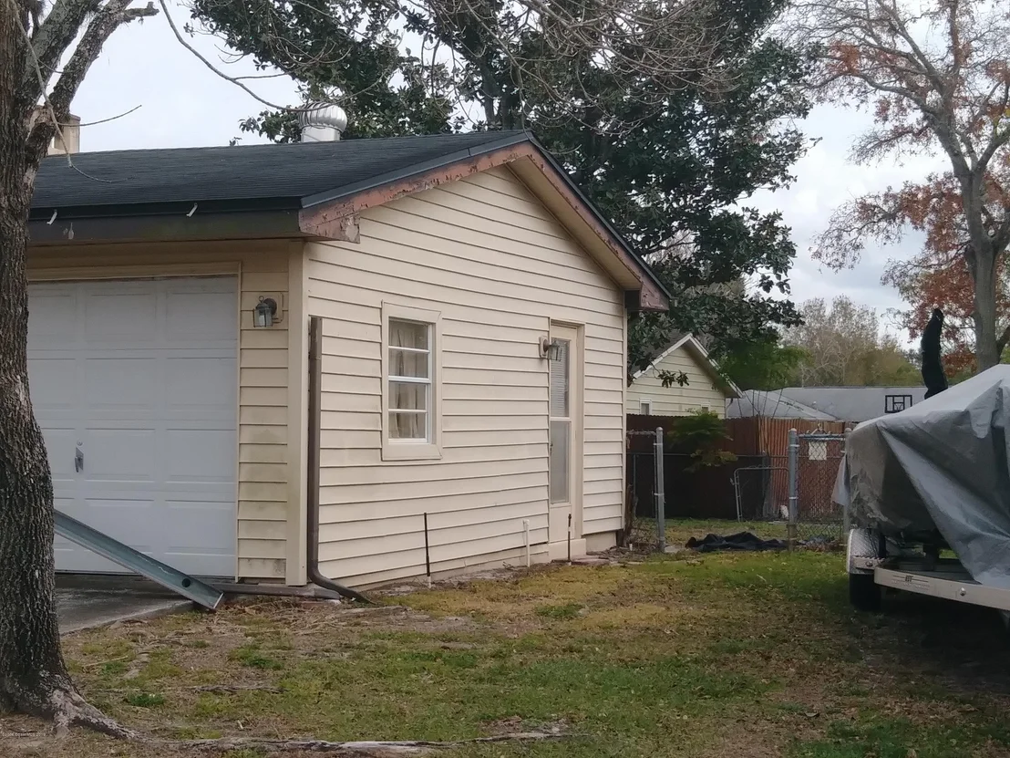 Photo of 4384 Collins Road