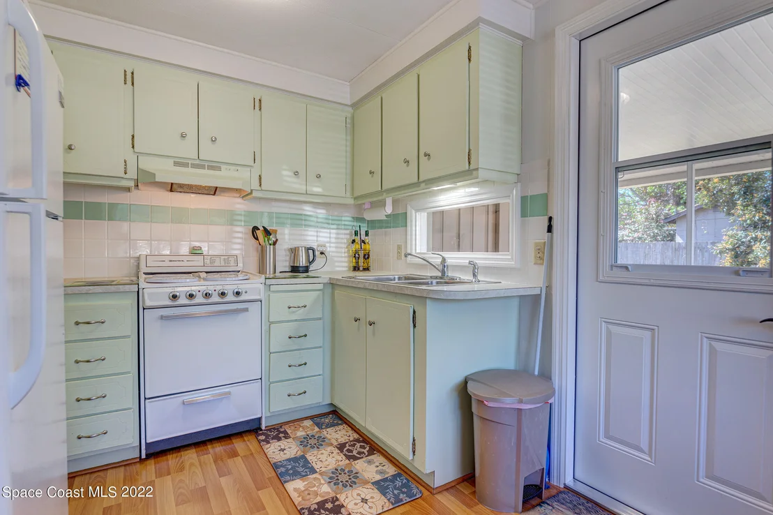 Photo of 6879 Aster Drive