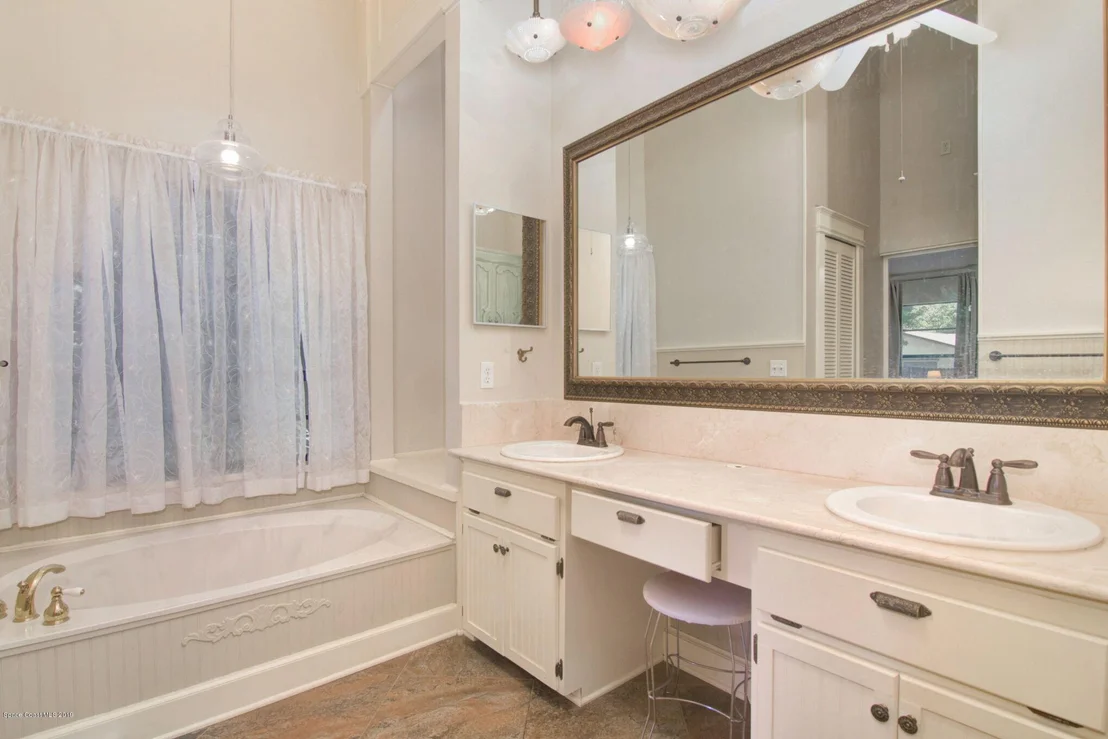Photo of 855 Yorktowne Drive