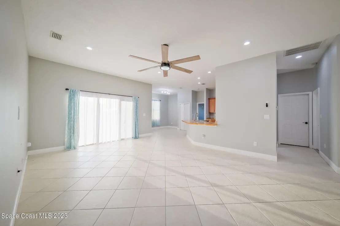 Photo of 109 Palm Circle