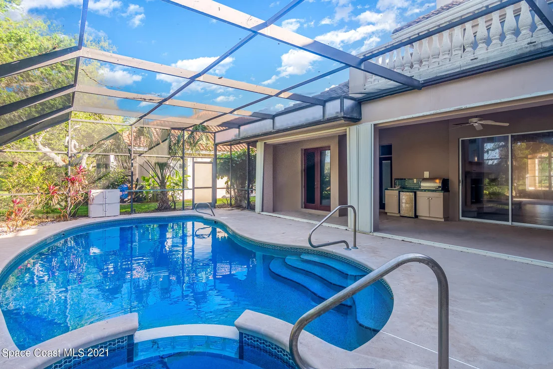 Photo of 385 Hammock Shore Drive