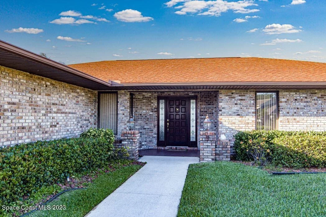Photo of 537 Crystal Lake Drive