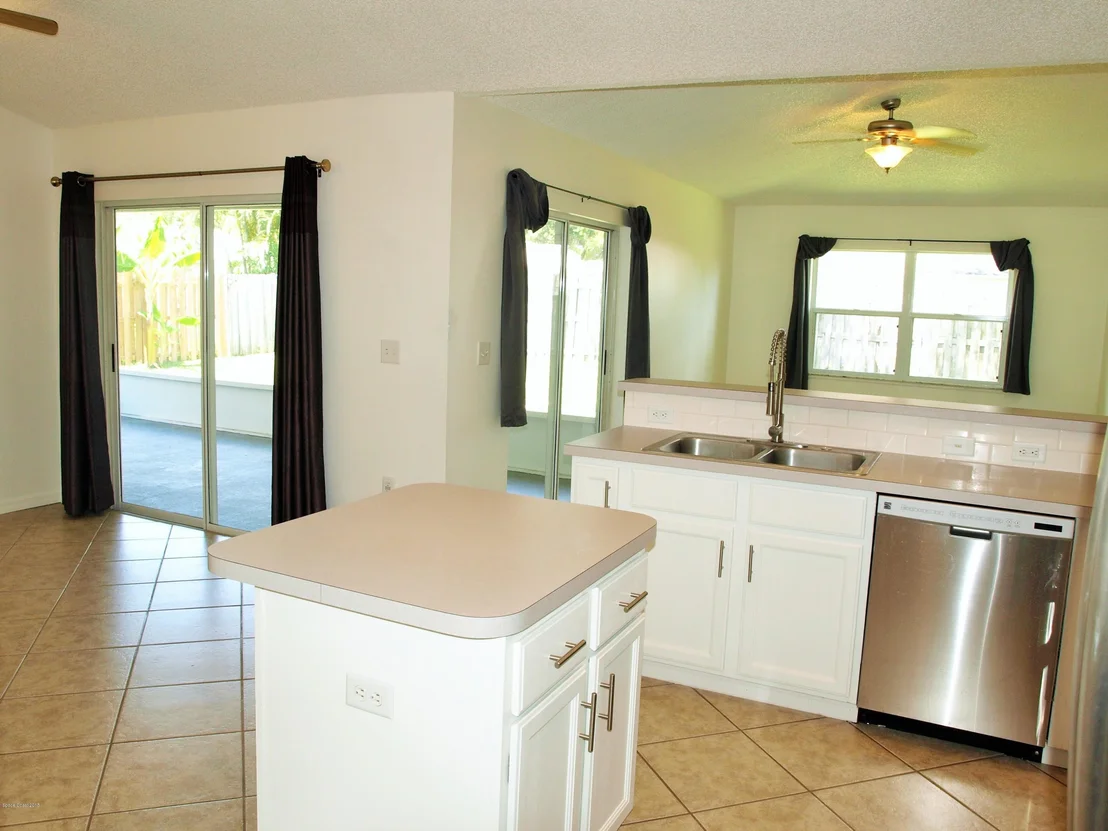 Photo of 218 Twin Lakes Road