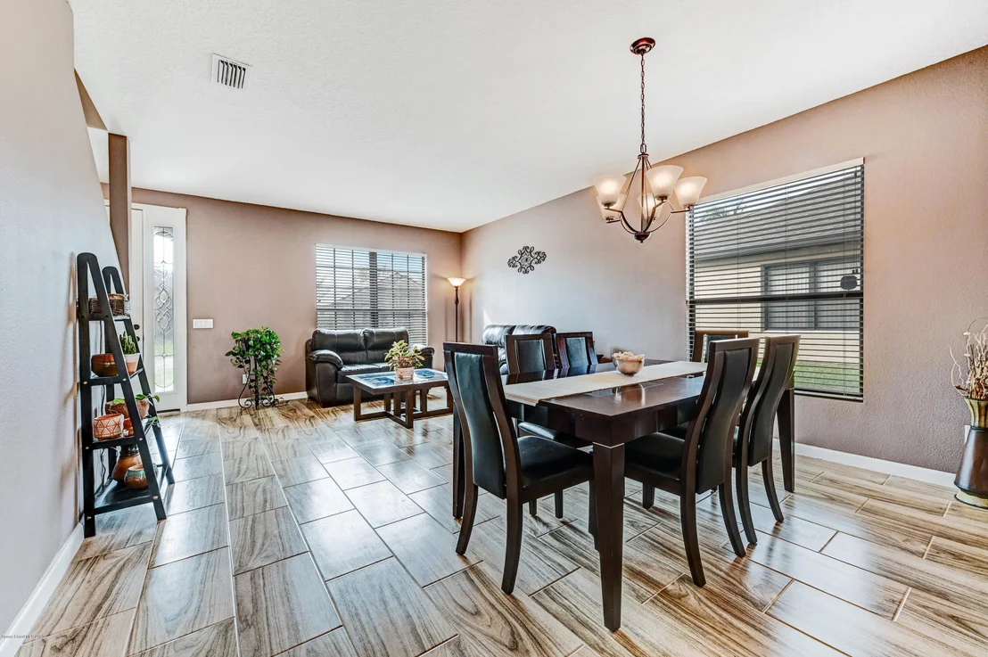 Photo of 1225 Bolle Circle