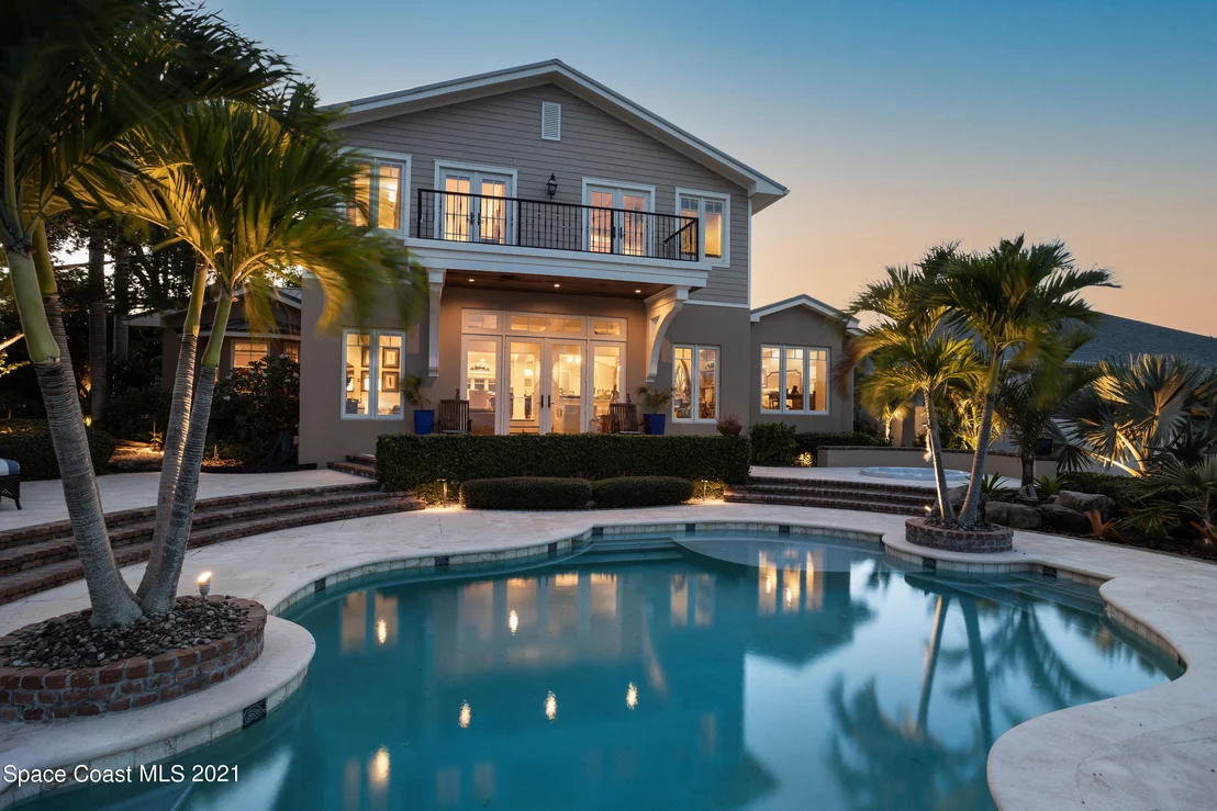 Photo of 857 Indian River Drive