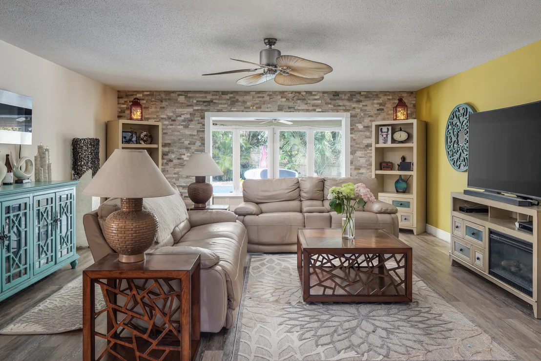 Photo of 401 5th Avenue