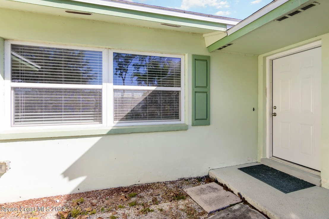 Photo of 880 Westport Drive