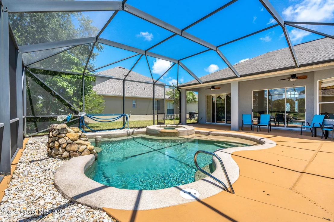 Photo of 3407 Peninsula Circle