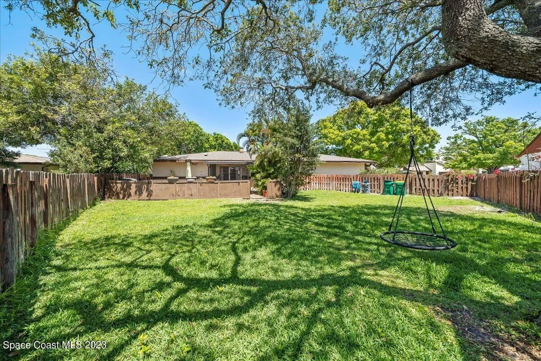 Photo of 250 Applewood Circle