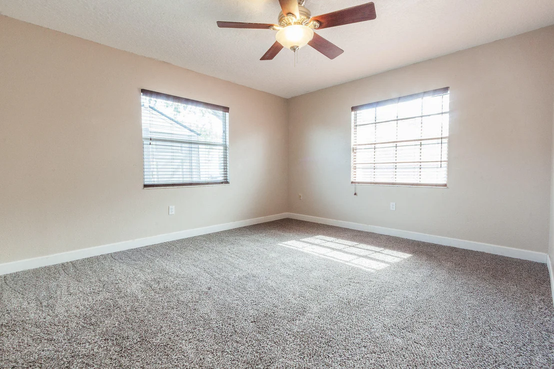 Photo of 1020 Sycamore Drive
