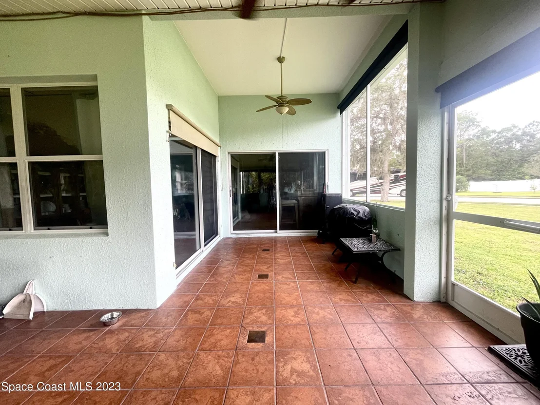 Photo of 471 Carley Lane