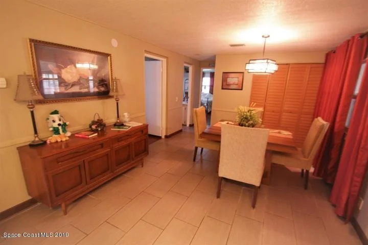 Photo of 521 Marnie Circle