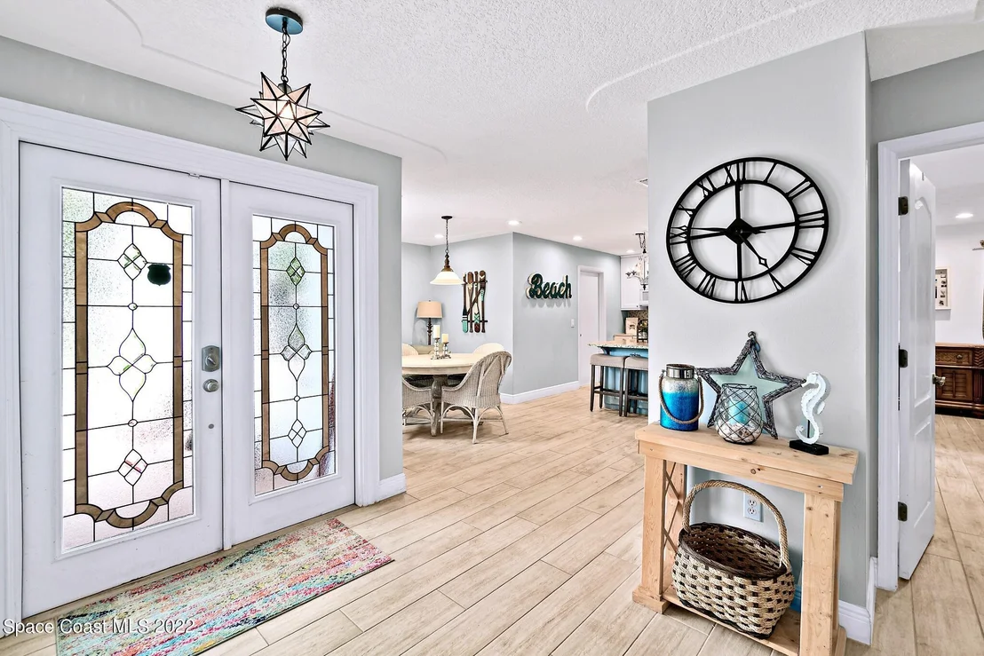 Photo of 130 Oakledge Drive
