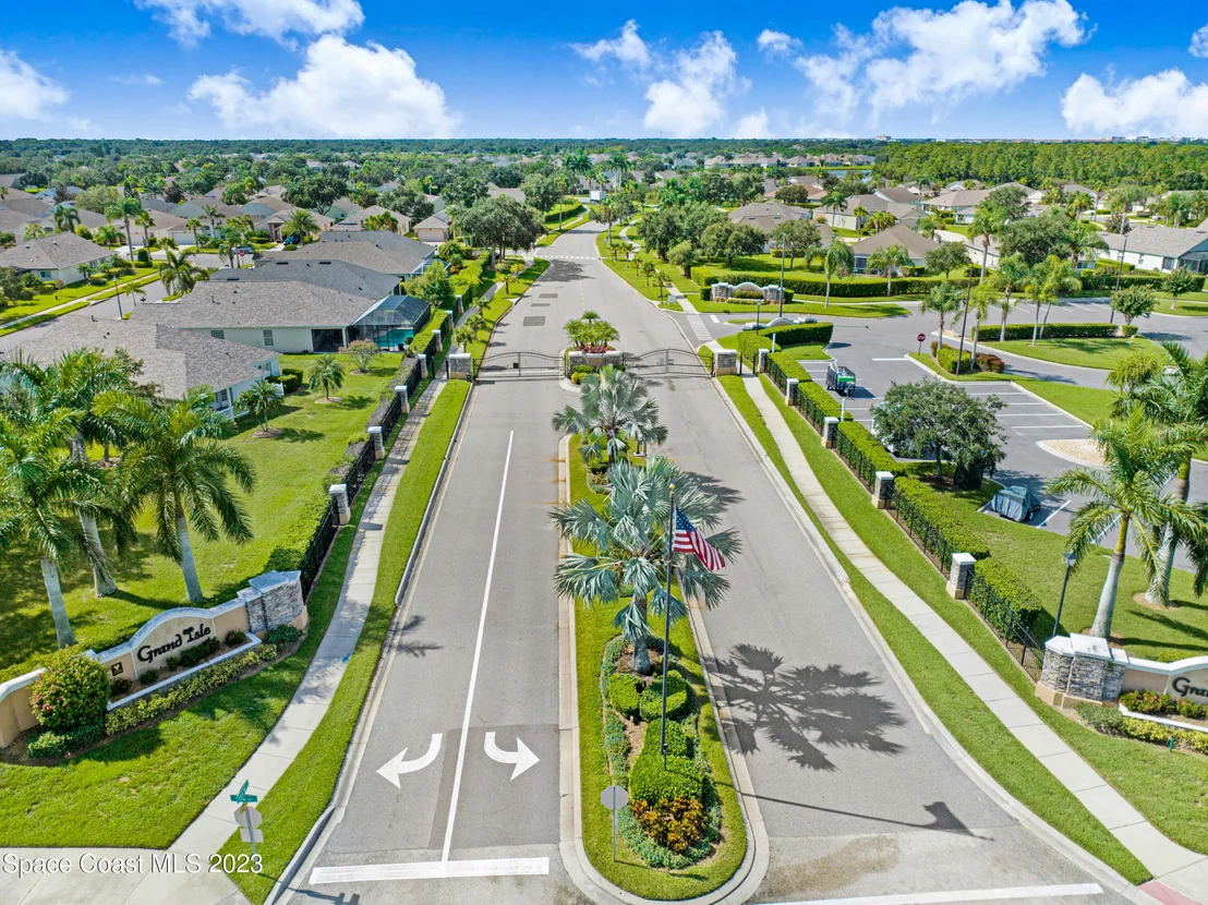 Photo of 1592 Keys Gate Drive