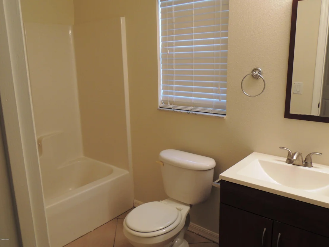 Photo of 6481 La Brea Avenue