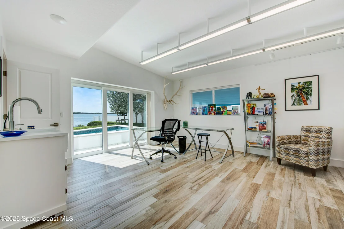 Photo of 93 W Bay Drive
