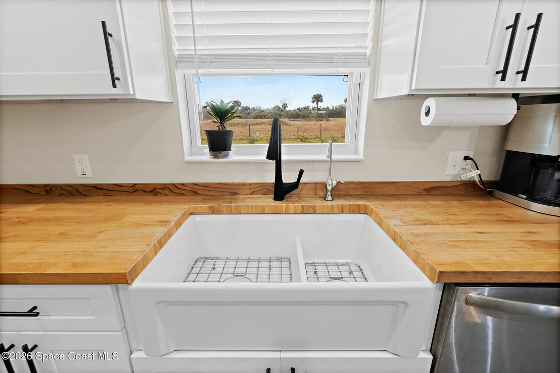 Photo of 3440 Hammock Road