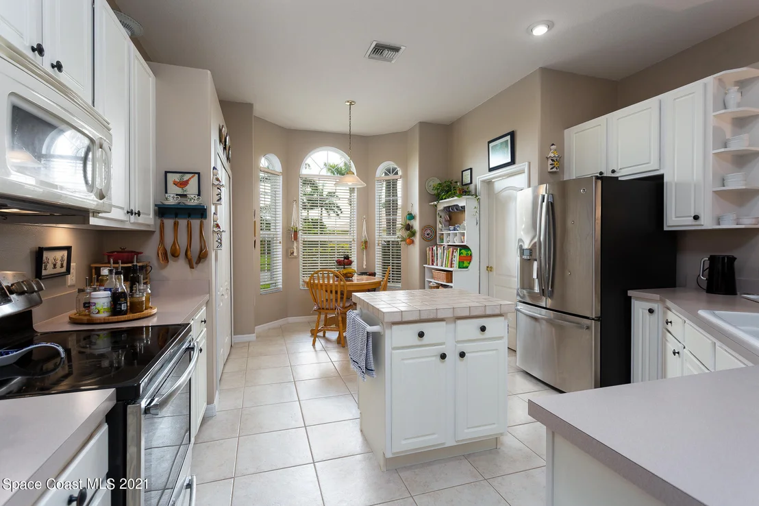 Photo of 1868 Thesy Drive
