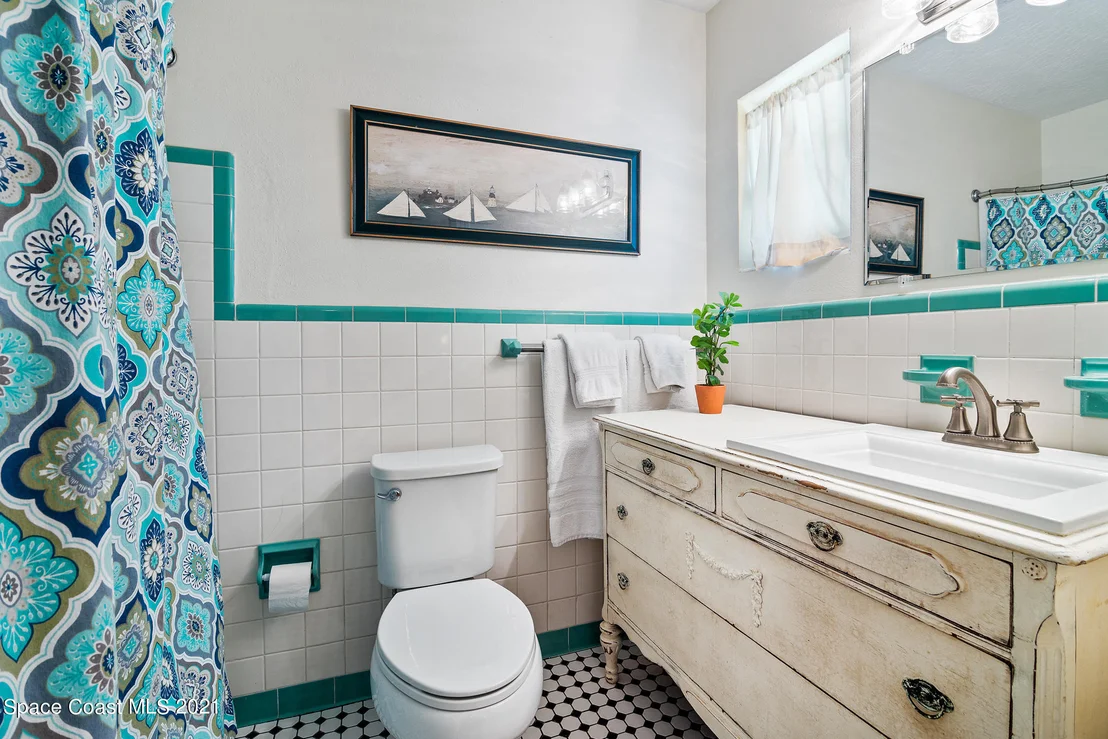 Photo of 211 Broadview Drive