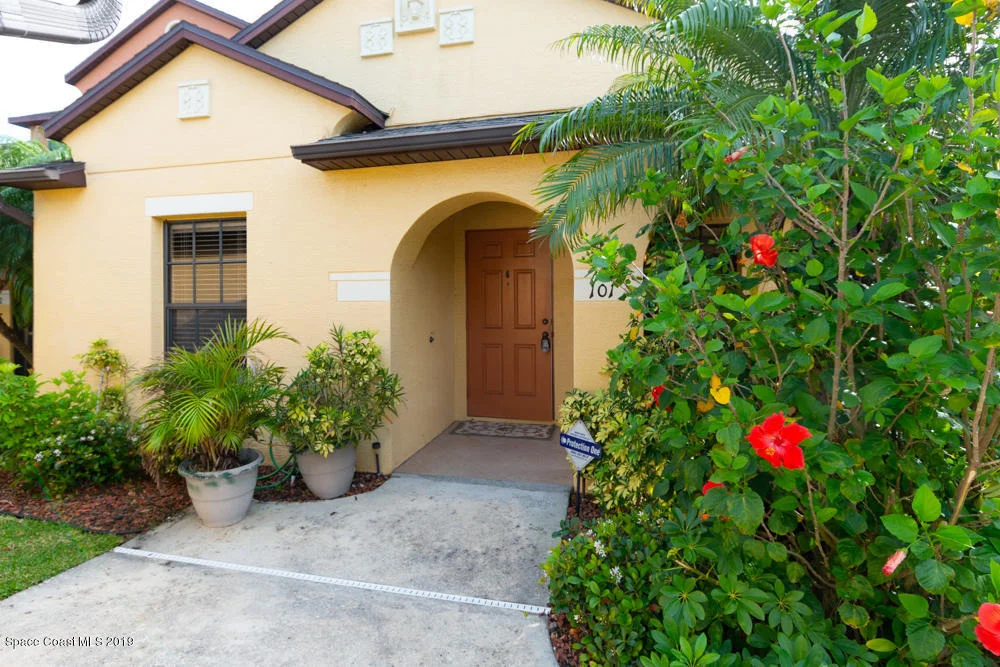 Photo of Unit 101 at 1185 Luminary Circle