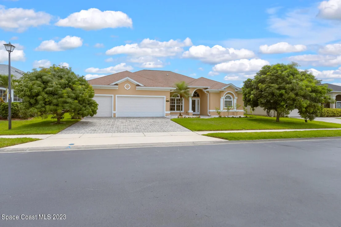 Photo of 1390 Tamango Drive