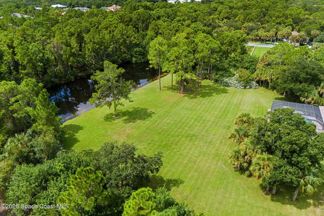 Photo of 5453 The Willows Drive
