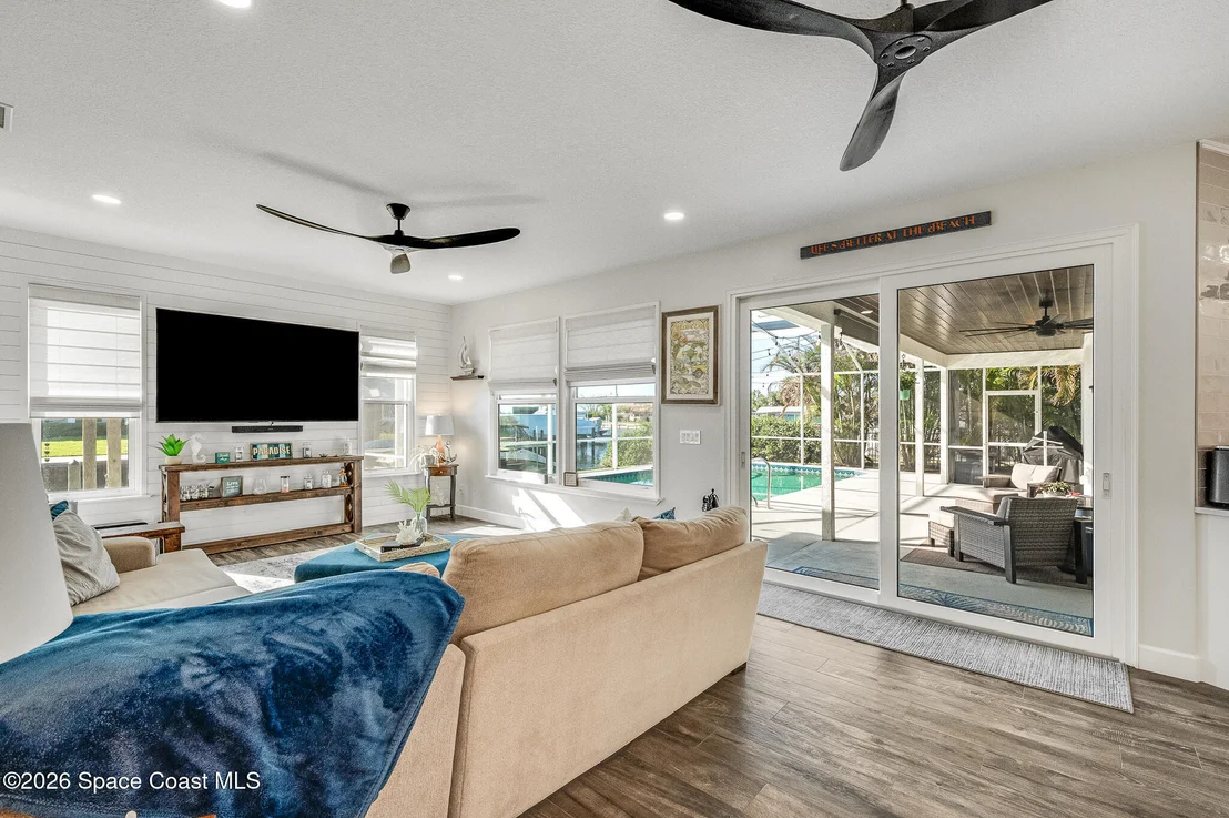 Photo of 447 Sandy Key