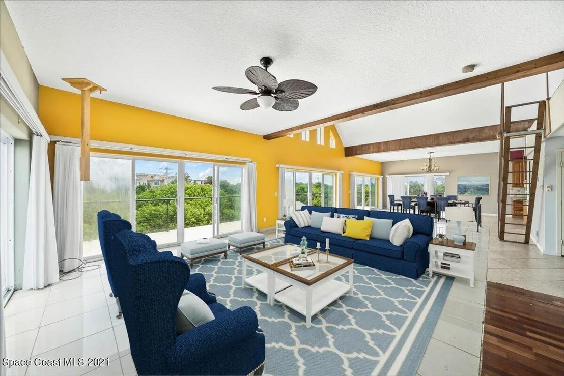 Photo of 5135 Palm Drive