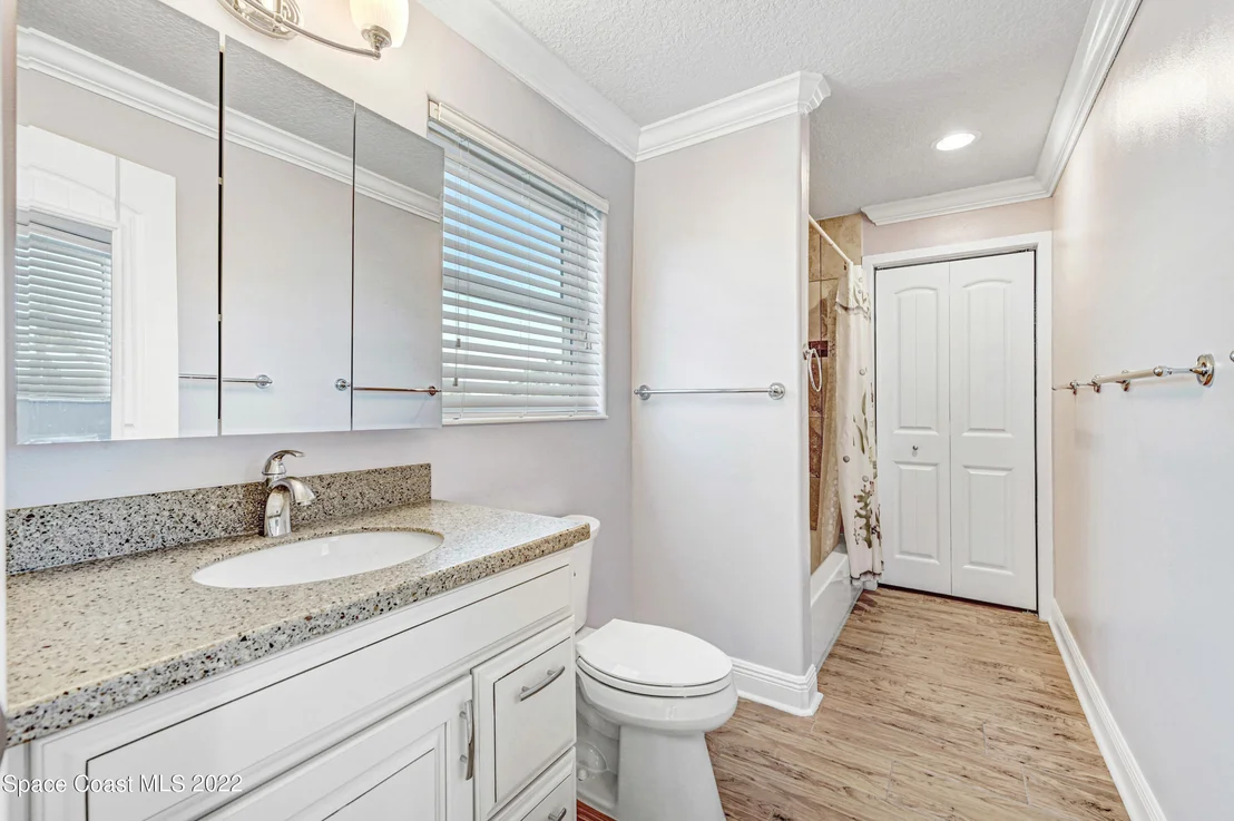 Photo of 414 Thrush Drive