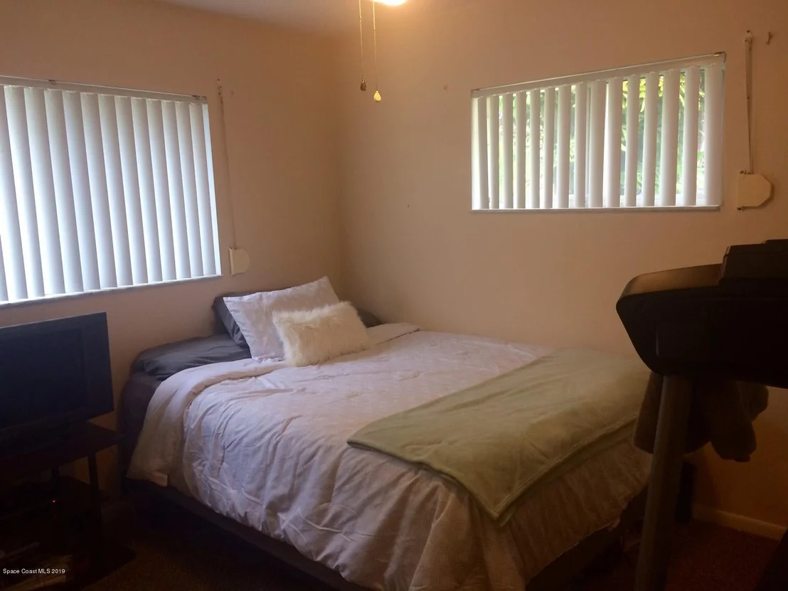 Photo of 2410 6th Street