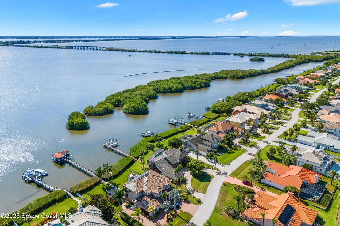 Photo of 418 Lanternback Island Drive