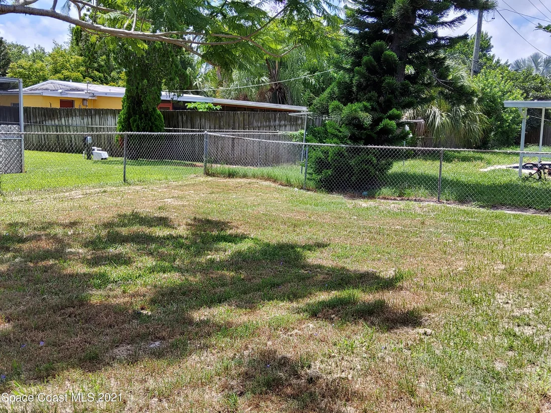 Photo of 1595 Breeze Lane
