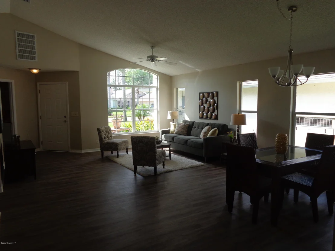 Photo of 3926 Saint Armens Circle