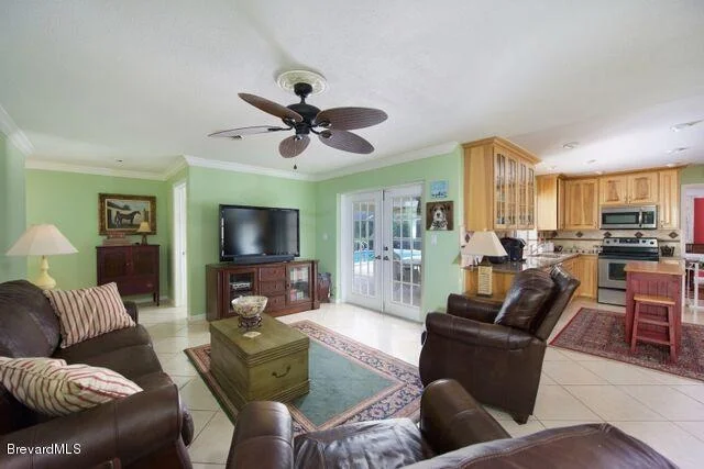 Photo of 703 Hibiscus